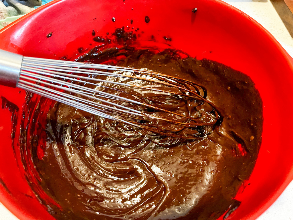 flourless chocolate cake batter